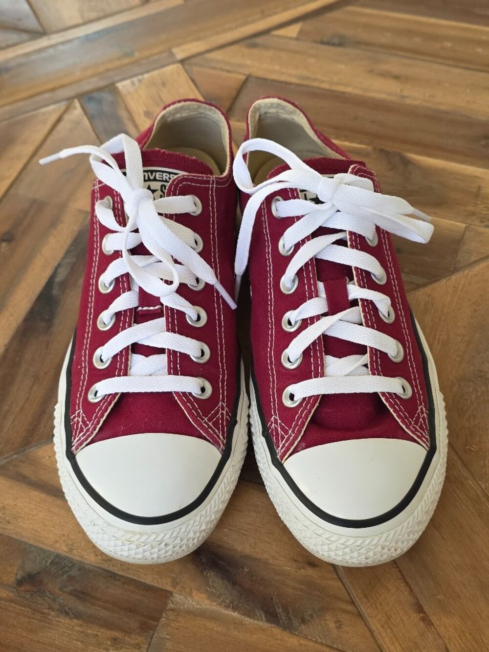 Burgundy Low Top Converse, Women's 8